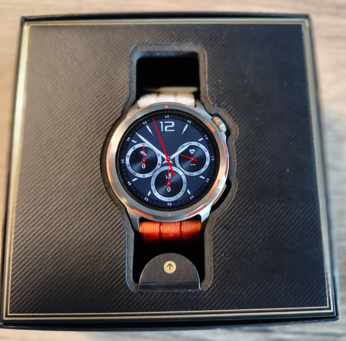 Ik heb het horloge weer terug in de doos gestopt